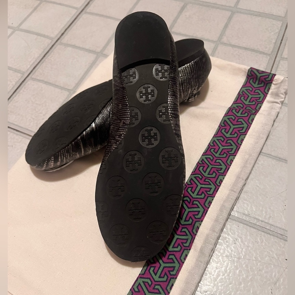 Tory Burch Metallic Silver Python Flat Shoes, 5.5 - image 2